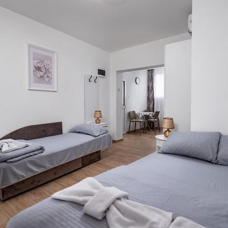 Apartmani Kaan Подгорица Екстериор снимка