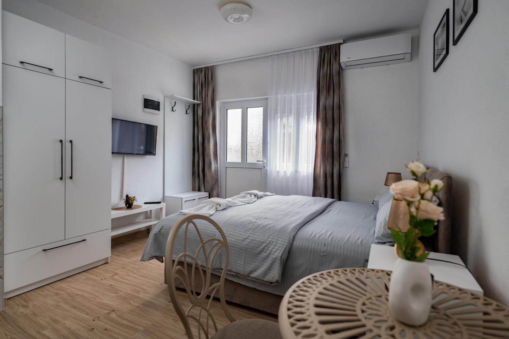 Apartmani Kaan Подгорица Екстериор снимка