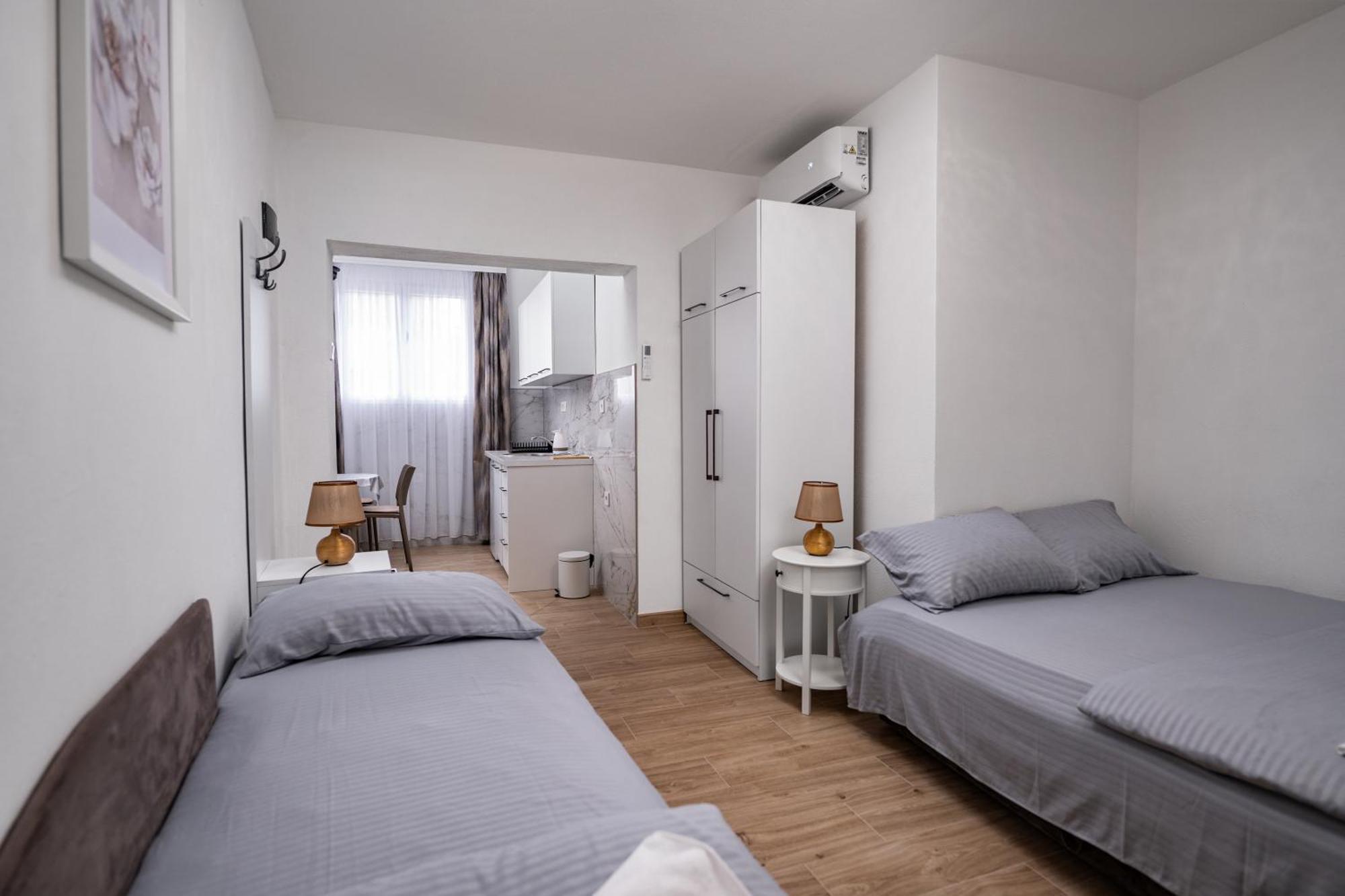 Apartmani Kaan Подгорица Екстериор снимка