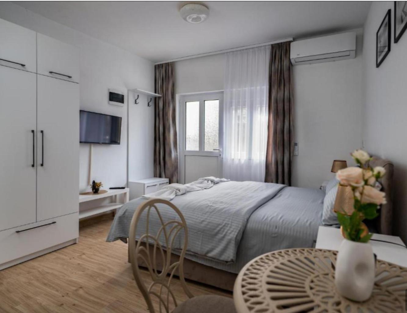 Apartmani Kaan Подгорица Екстериор снимка